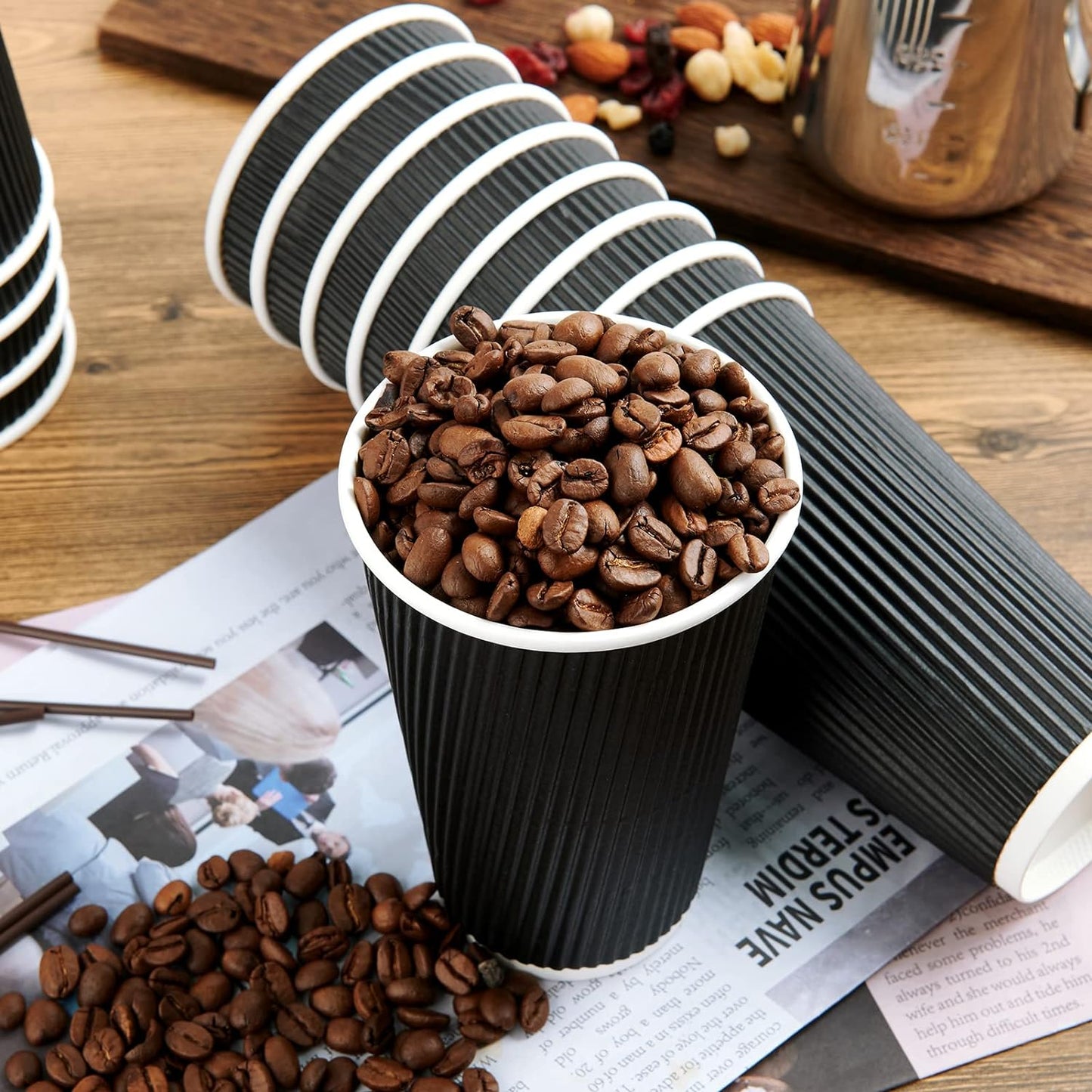 Riffelbecher schwarz
